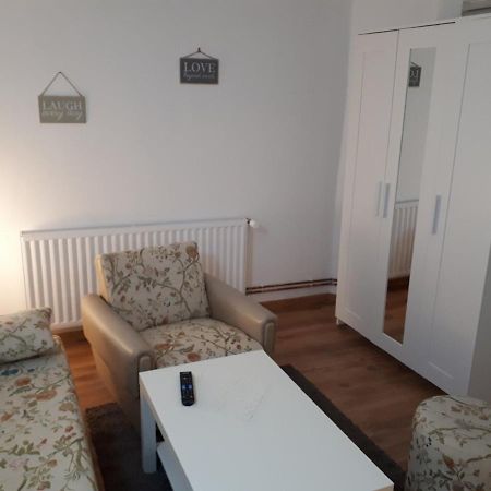 Apartman Ana Σλαβόνσκι Μπροντ Εξωτερικό φωτογραφία