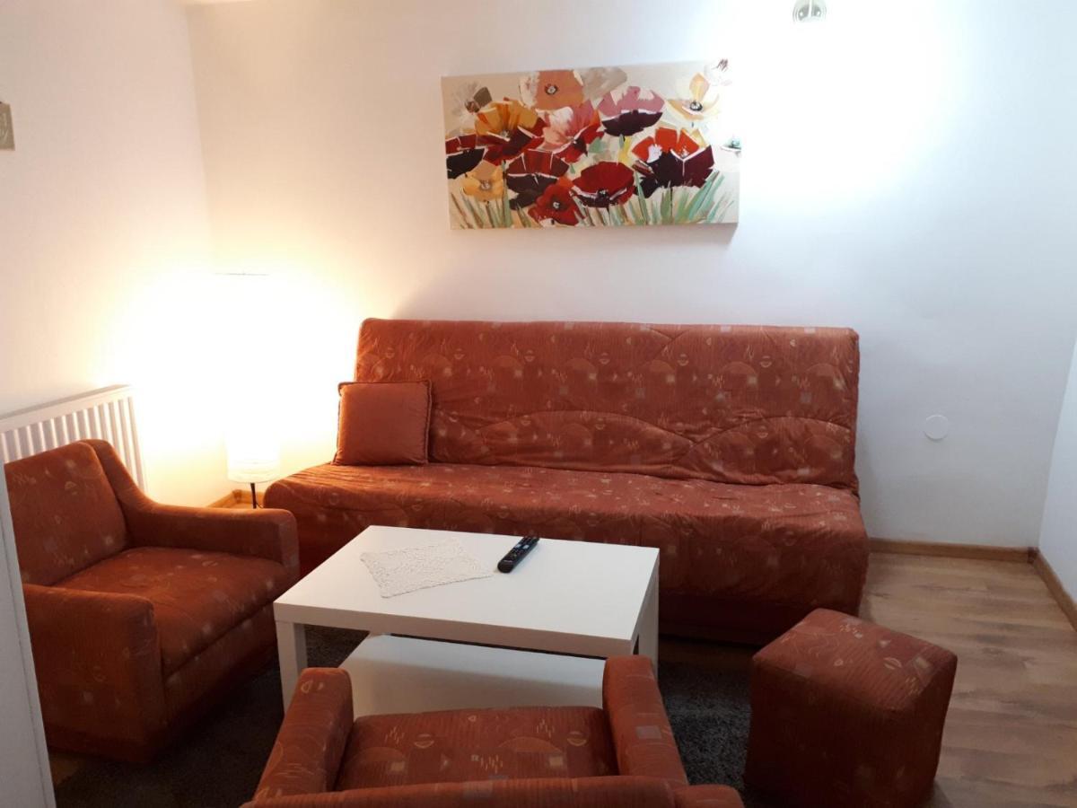Apartman Ana Σλαβόνσκι Μπροντ Εξωτερικό φωτογραφία
