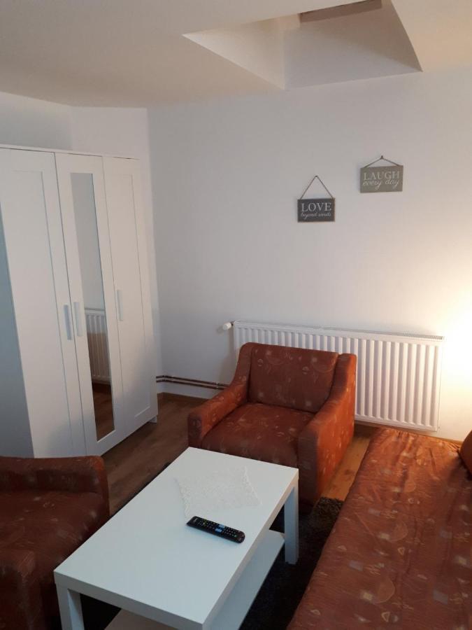 Apartman Ana Σλαβόνσκι Μπροντ Εξωτερικό φωτογραφία